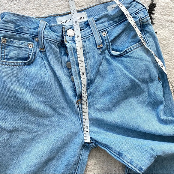 DENIM FORUM Light Wash Maya Mid Rise Wide Leg Jeans - Picture 8 of 12